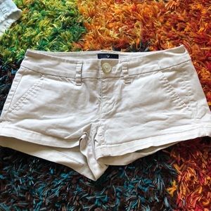 Cream Colored American Eagle Shorts